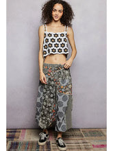 Load image into Gallery viewer, Jacquard Floral Twill Patch Waist Loop Jogger Pants