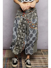 Load image into Gallery viewer, Jacquard Floral Twill Patch Waist Loop Jogger Pants