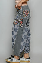 Load image into Gallery viewer, Jacquard Floral Twill Patch Waist Loop Jogger Pants