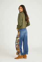 Load image into Gallery viewer, Charlee Wide Leg Jeans