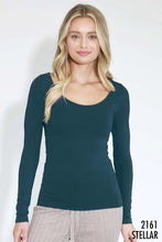 Load image into Gallery viewer, Long Sleeve Layering Scoopneck Top