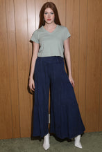 Load image into Gallery viewer, Flowy Wide Leg Pant