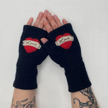 Load image into Gallery viewer, Fingerless Cashmere Gloves