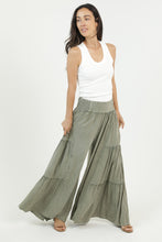 Load image into Gallery viewer, Flowy Wide Leg Pant